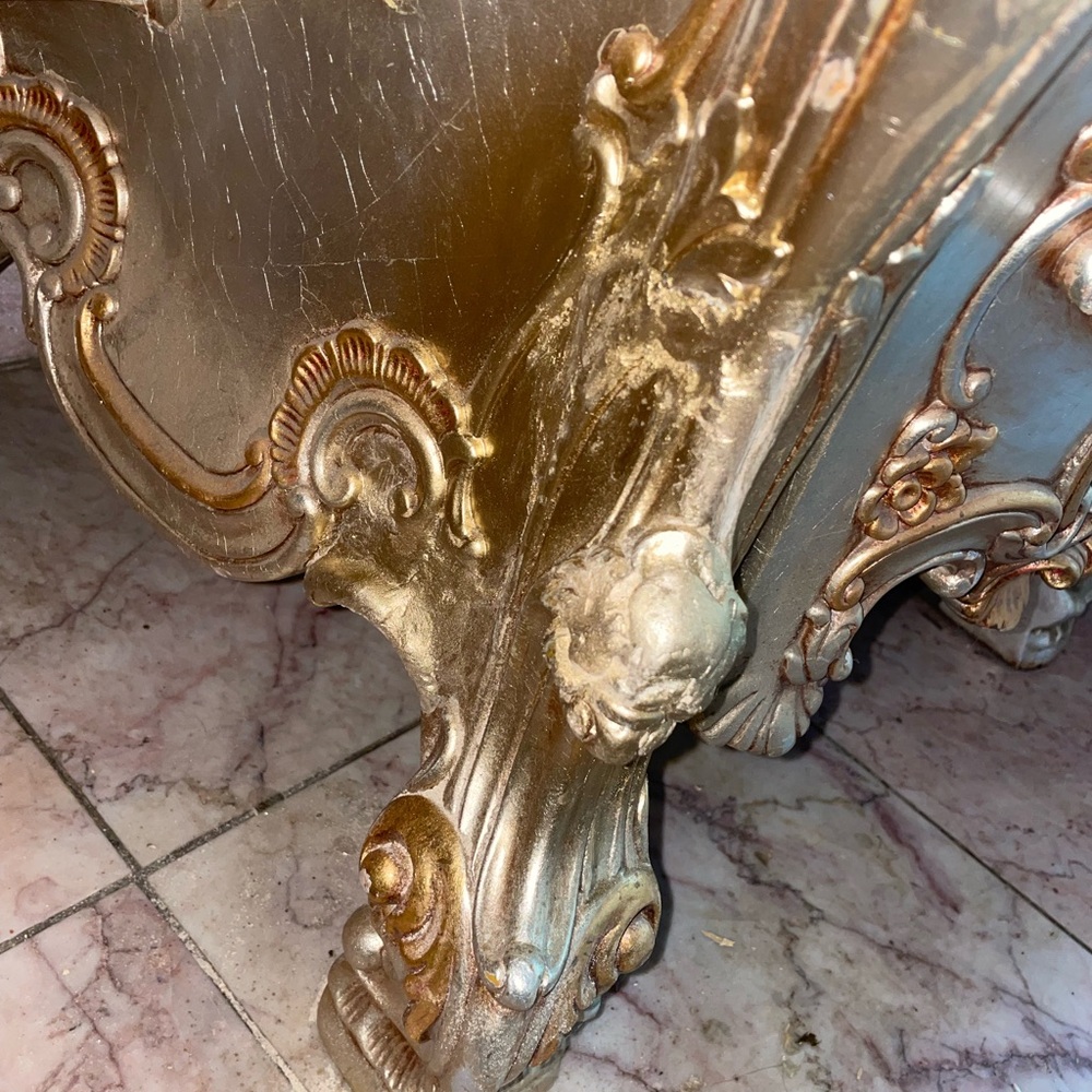 French Victorian Rocco Vanity - Picture 5 of 8